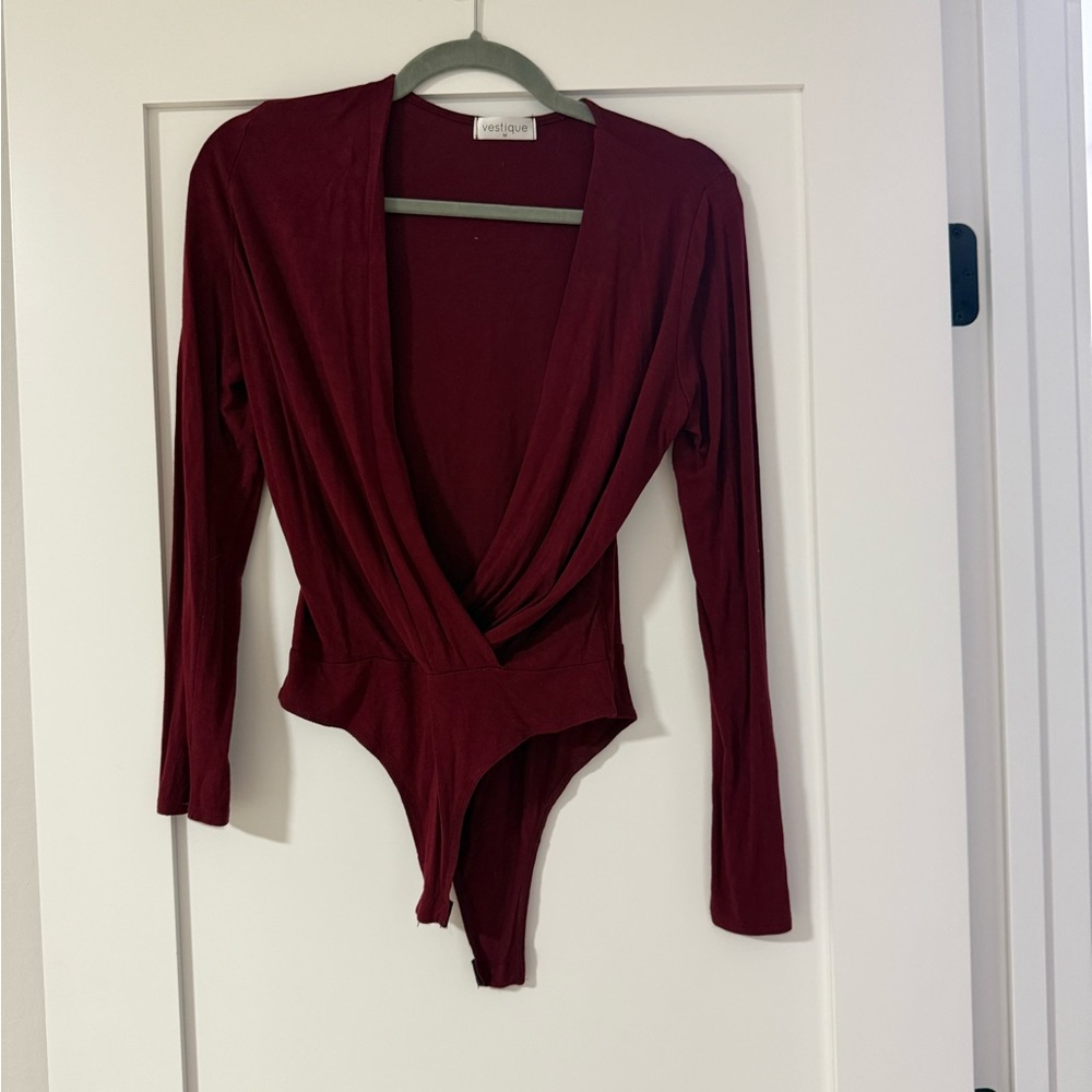 Vestique Deep Red Long Sleeve Top